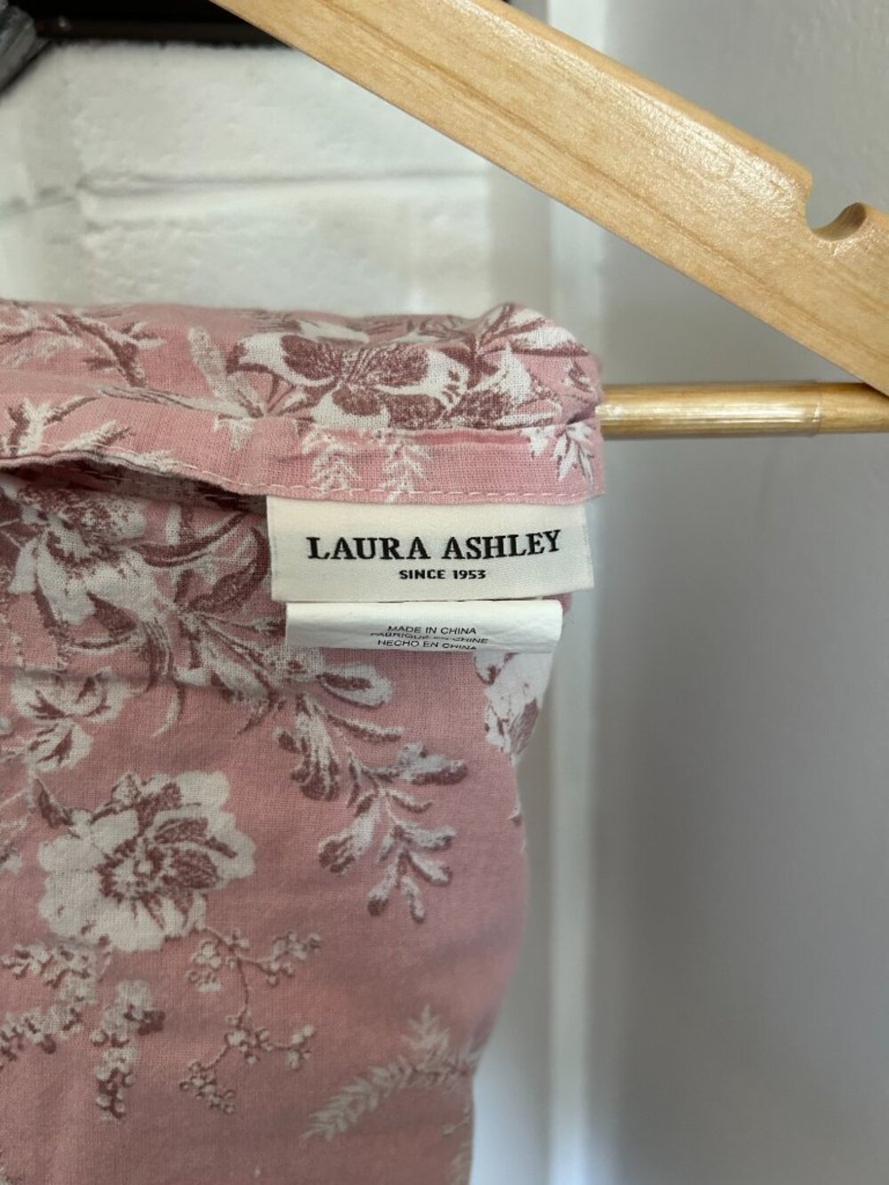 Laura Ashley Pink and White Floral Pillow Shams 100% Cotton - Picture 3 of 5